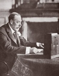 König George spricht über Funk